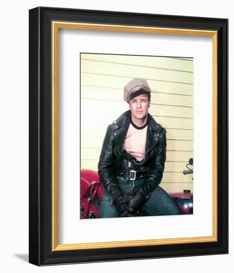 Marlon Brando-null-Framed Photo