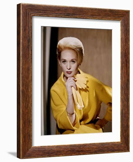 "MARNIE" by AlfredHitchcock with Tippi Hedren, 1964 (photo)-null-Framed Photo