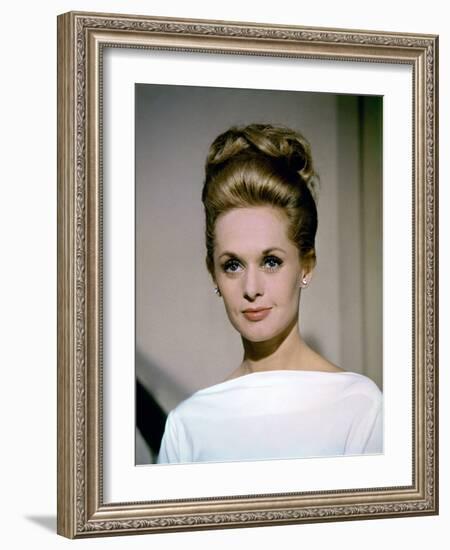 "MARNIE" by AlfredHitchcock with Tippi Hedren, 1967 (photo)-null-Framed Photo