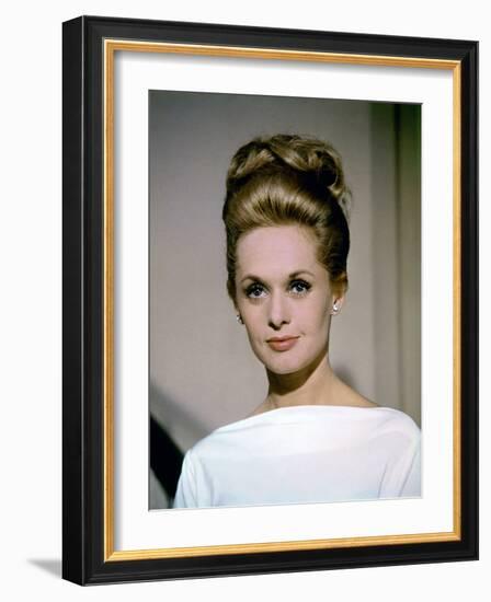 "MARNIE" by AlfredHitchcock with Tippi Hedren, 1967 (photo)-null-Framed Photo