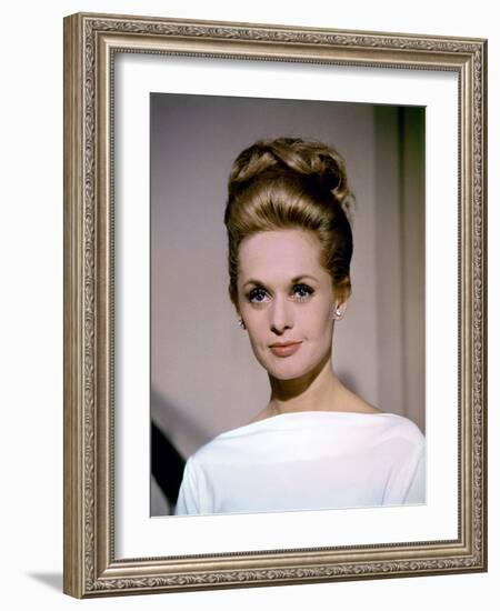 "MARNIE" by AlfredHitchcock with Tippi Hedren, 1968 (photo)-null-Framed Photo