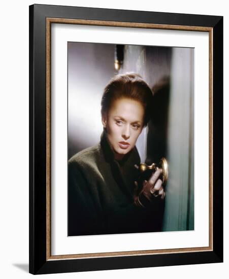 "MARNIE" by AlfredHitchcock with Tippi Hedren, 1969 (photo)-null-Framed Photo