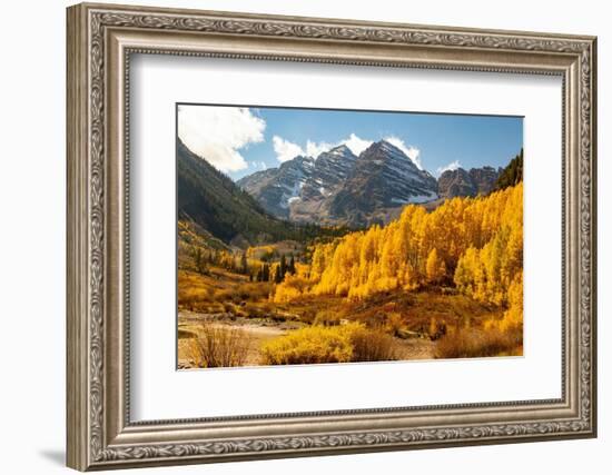 Maroon Bells-Snowmass Wilderness in Aspen, Colorado in autumn.-Mallorie Ostrowitz-Framed Photographic Print