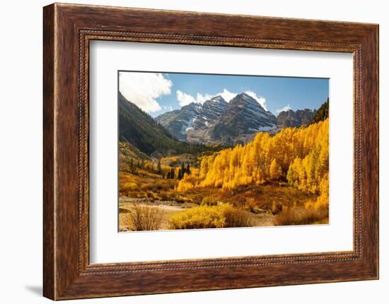 Maroon Bells-Snowmass Wilderness in Aspen, Colorado in autumn.-Mallorie Ostrowitz-Framed Photographic Print