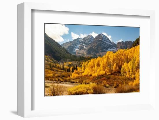 Maroon Bells-Snowmass Wilderness in Aspen, Colorado in autumn.-Mallorie Ostrowitz-Framed Photographic Print