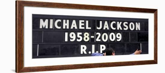 Marquee Tribute to Michael Jackson, Hotel near Staples Center, July 7, 2009-null-Framed Photographic Print