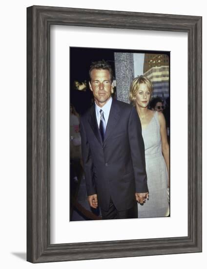 Married Actors Dennis Quaid and Meg Ryan at Film Premiere of His "The Parent Trap"-Mirek Towski-Framed Photographic Print