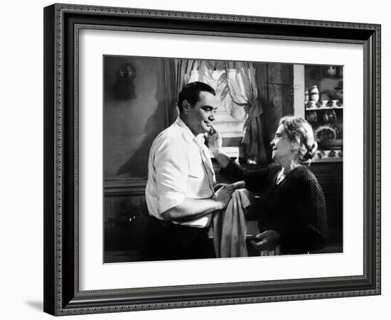 Marty, Ernest Borgnine, Esther Minciotti, 1955-null-Framed Photo