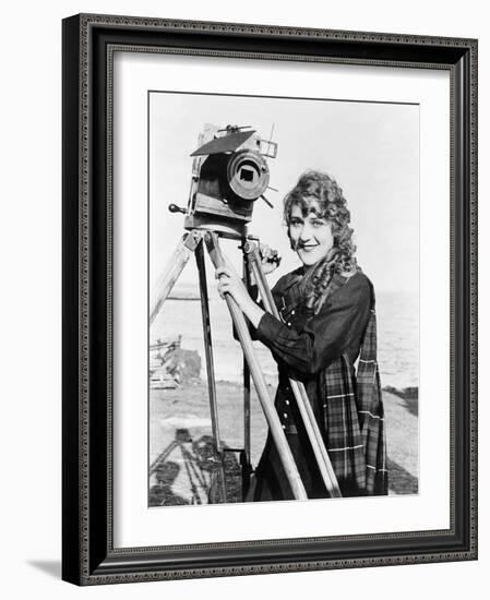 Mary Pickford (1893-1979)-null-Framed Giclee Print