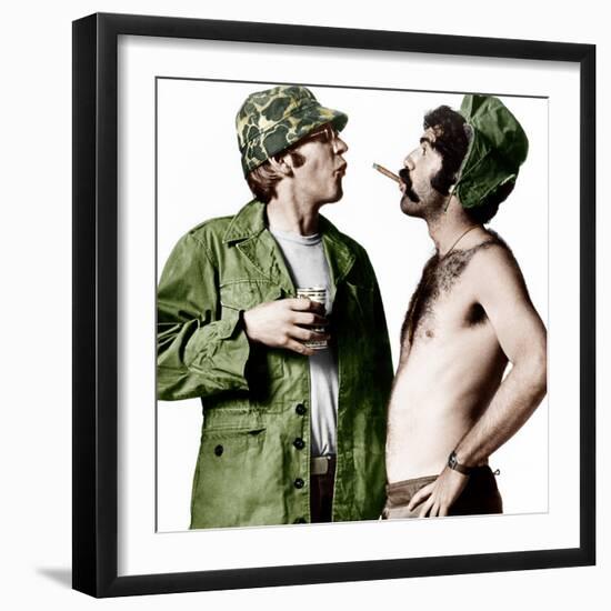 MASH, (aka M*A*S*H), from left: Donald Sutherland, Elliot Gould, 1970.-null-Framed Photo