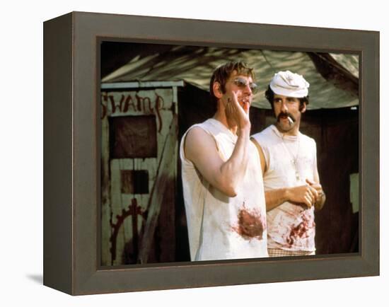 Mash, Donald Sutherland, Elliott Gould, 1970-null-Framed Stretched Canvas