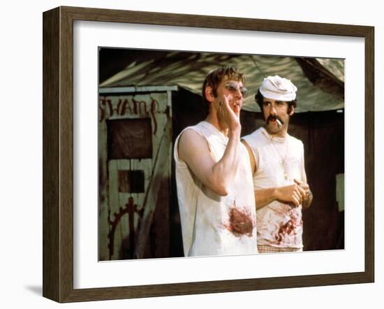 Mash, Donald Sutherland, Elliott Gould, 1970-null-Framed Photo