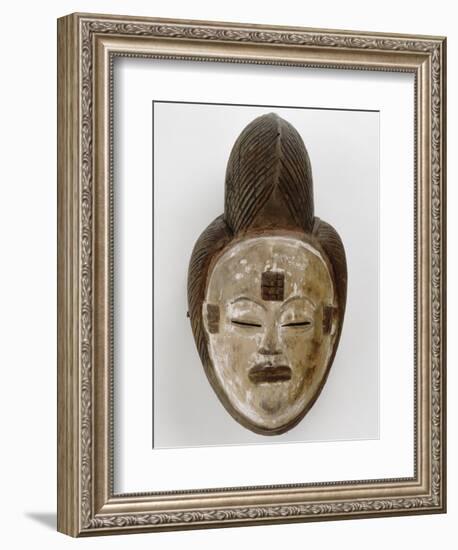Masque blanc de la belle jeune fille Mukuyi-null-Framed Giclee Print