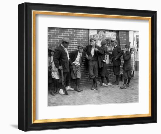 Massachusetts: Gang, C1916-Lewis Wickes Hine-Framed Photographic Print