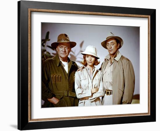 Massacre pour un fauve Rampage by PhilKarlson with Jack Hawkins, Elsa Martinelli and Robert Mitchum-null-Framed Photo