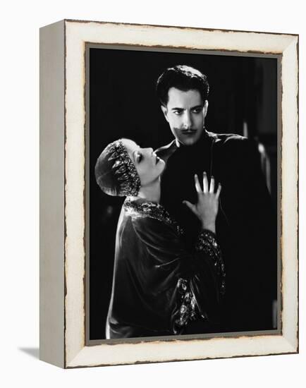 MATA HARI, 1932 directed by GEORGE FITZMAURICE Greta Garbo / Ramon Novarro (b/w photo)-null-Framed Stretched Canvas