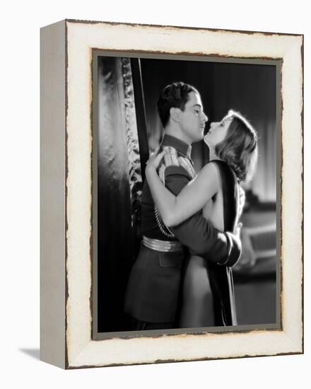 MATA HARI, 1932 directed by GEORGE FITZMAURICE Ramon Novarro / Greta Garbo (b/w photo)-null-Framed Stretched Canvas