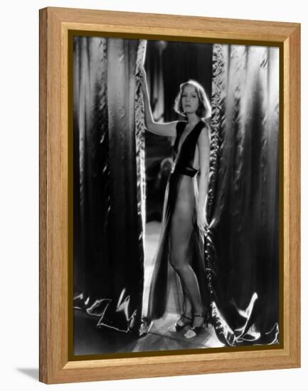 Mata Hari  De Georgefitzmaurice  Avec Greta Garbo  1931 Photo Clarence Sinclair Bull-null-Framed Stretched Canvas