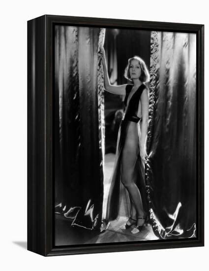 Mata Hari  De Georgefitzmaurice  Avec Greta Garbo  1931 Photo Clarence Sinclair Bull-null-Framed Stretched Canvas