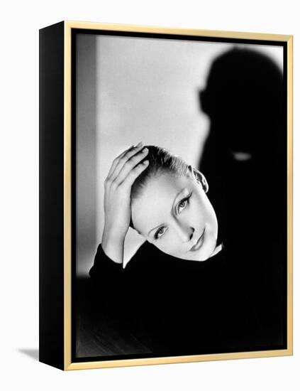 Mata Hari, Greta Garbo, 1931-null-Framed Premier Image Canvas