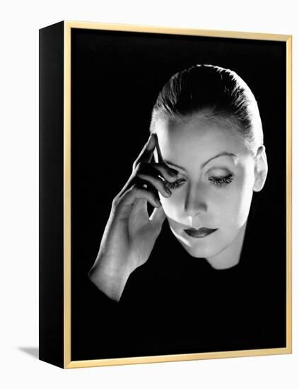 Mata Hari, Greta Garbo, Directed by George Fitzmaurice, 1931-null-Framed Premier Image Canvas