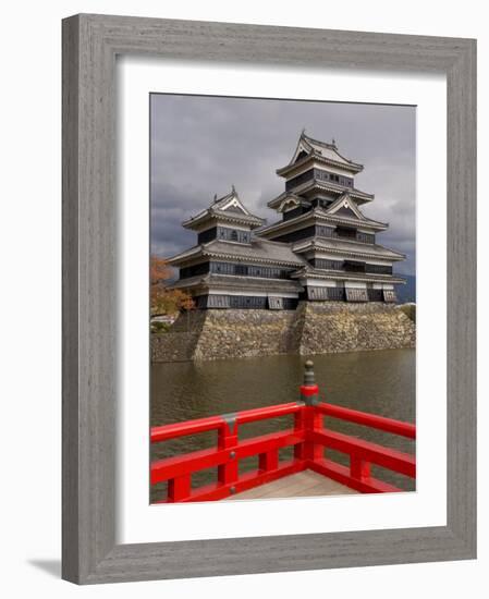 Matsumoto-Jo, Matsumoto, Nagano Prefecture, Central Honshu, Japan-Gavin Hellier-Framed Photographic Print