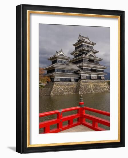 Matsumoto-Jo, Matsumoto, Nagano Prefecture, Central Honshu, Japan-Gavin Hellier-Framed Photographic Print