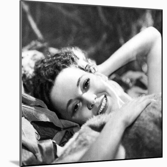 Maureen O'Sullivan, Irish Born American Actress, 1934-1935-null-Mounted Giclee Print