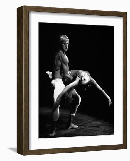 Maya Plisetskaya and Alexander Godunov in the Ballet the Death of the Rose by Gustav Mahler, 1974-null-Framed Photographic Print