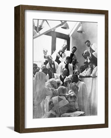 Mayo Clinic, 1913-null-Framed Photographic Print