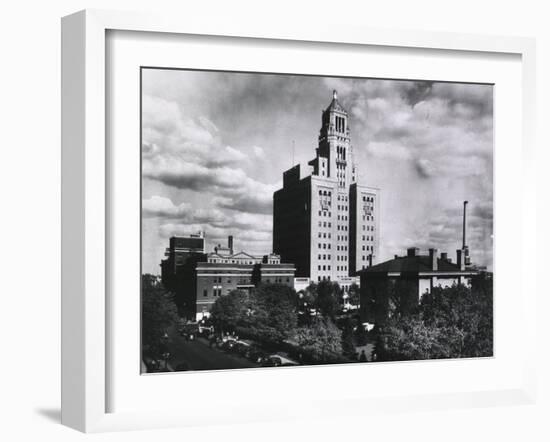 Mayo Clinic and Foundation, in Rochester, Minnesota in 1928-null-Framed Photo