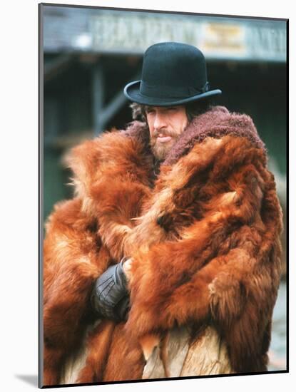 Mccabe And Mrs. Miller, Warren Beatty, 1971-null-Mounted Photo