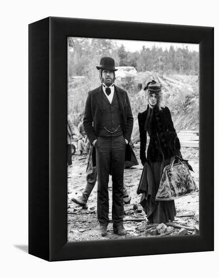 Mccabe And Mrs. Miller, Warren Beatty, Julie Christie, 1971-null-Framed Stretched Canvas