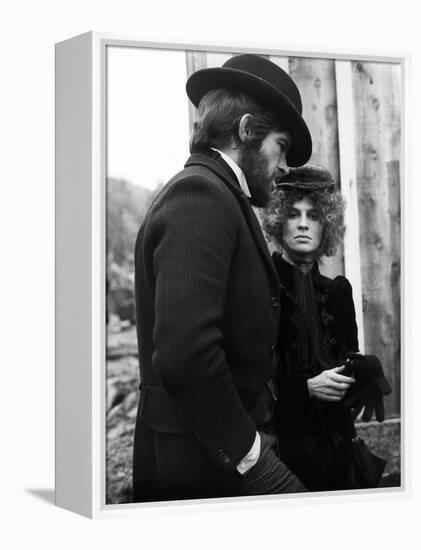 Mccabe And Mrs. Miller, Warren Beatty, Julie Christie, 1971-null-Framed Stretched Canvas