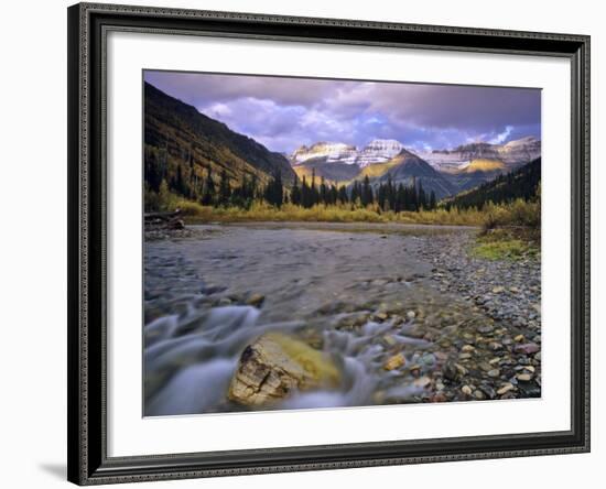 Mcdonald Creek and Garden Wall in Glacier National Park, Montana, USA-Chuck Haney-Framed Photographic Print