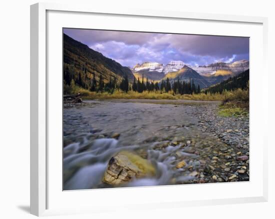 Mcdonald Creek and Garden Wall in Glacier National Park, Montana, USA-Chuck Haney-Framed Photographic Print