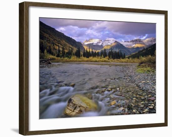 Mcdonald Creek and Garden Wall in Glacier National Park, Montana, USA-Chuck Haney-Framed Photographic Print