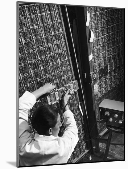 Measuring the Current of a Large Electronic Device-Heinz Zinram-Mounted Photographic Print