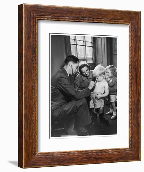 Medical Examination 1940-null-Framed Photographic Print