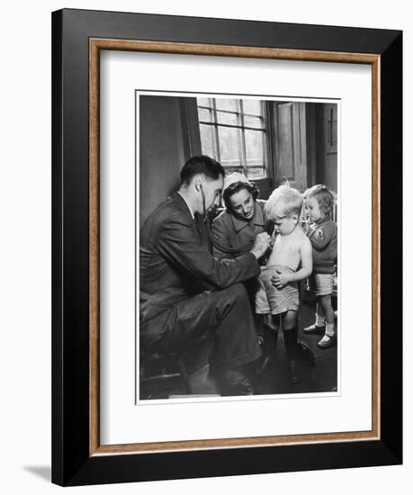 Medical Examination 1940-null-Framed Photographic Print