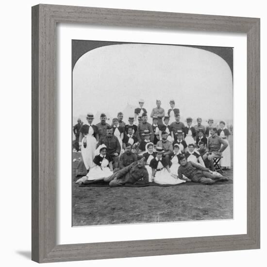 Medical Staff and Nurses of General Hospital No 9, Bloemfontein, South Africa, Boer War, 1901-Underwood & Underwood-Framed Giclee Print