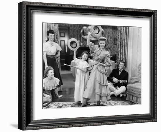 Meet Me In St. Louis, Margaret O'Brien, Judy Garland, 1944-null-Framed Photo