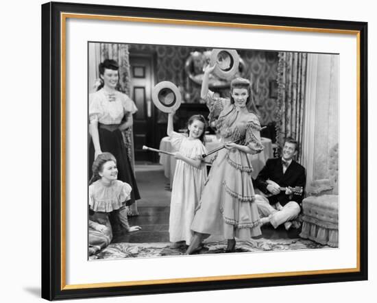 Meet Me In St. Louis, Margaret O'Brien, Judy Garland, 1944-null-Framed Photo