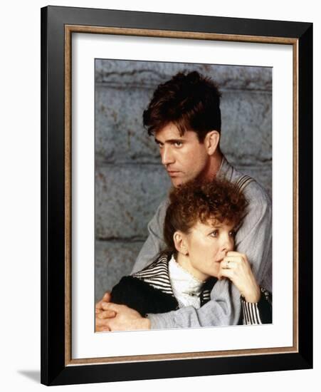 Mel Gibson and Diane Keaton MRS. SOFFEL, 1984 directed by GILLIAN ARMSTRONG (photo)-null-Framed Photo