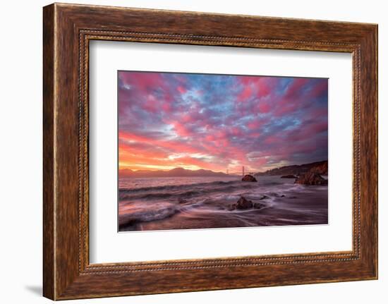 Memorable-Dave Gordon-Framed Premium Photographic Print