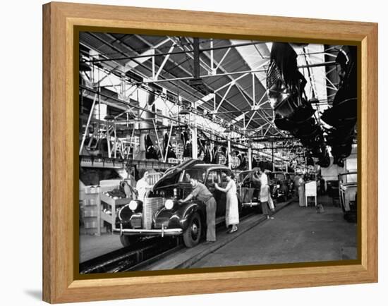 Men and Women Polishing Chevrolets on the Assembly Line at the General Motors Plant-null-Framed Premier Image Canvas