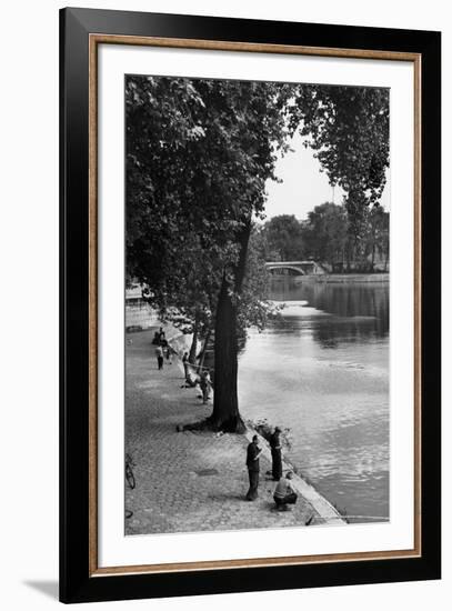 Men Fishing along the Seine-Jules Dortes-Framed Giclee Print