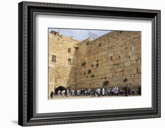 Men's Section, Western (Wailing) Wall, Temple Mount, Old City, Jerusalem, Middle East-Eleanor Scriven-Framed Photographic Print