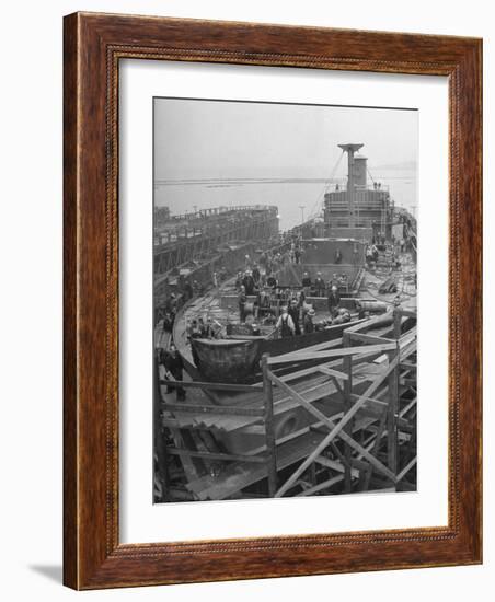 Men Working on the Liberty Ship in the Kaiser Shipyard-Hansel Mieth-Framed Photographic Print