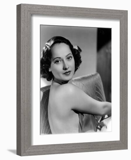 Merle Oberon, 1936-null-Framed Photo